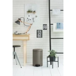 Brabantia Treteimer NewIcon 12 L Platinum Mit Geräuschlosem Deckelverschluss -Wenko Astra Geschaft 3628 brabantia pedal bin 5