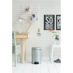 Brabantia Treteimer NewIcon 12 L Grau Mit Geräuschlosem Deckelverschluss -Wenko Astra Geschaft 3680 brabantia pedal bin 4