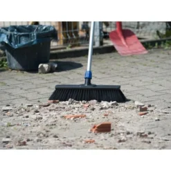 LUX Straßenbesen Professional 2in1 Elaston Mit Stiel -Wenko Astra Geschaft 71149971 AB02 210617 RET01