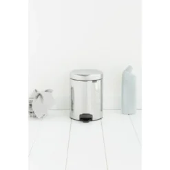 Brabantia Treteimer NewIcon 5 L Brilliant Steel -Wenko Astra Geschaft 840x5760px 6 NR2837 4162 1