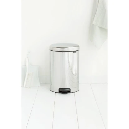 Brabantia Treteimer NewIcon 20 L Brilliant Steel 4 Brabantia Treteimer NewIcon 20 L Brilliant Steel – Bild 4