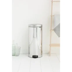 Brabantia Treteimer NewIcon 30 L Brilliant Steel -Wenko Astra Geschaft 840x5760px 6 NR2901 4162 1